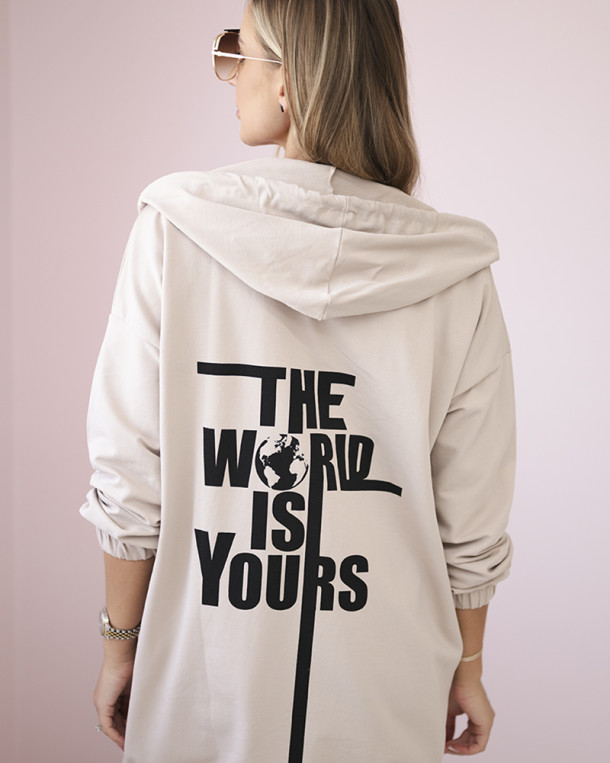 Bluza z nadrukiem "The world is yours"