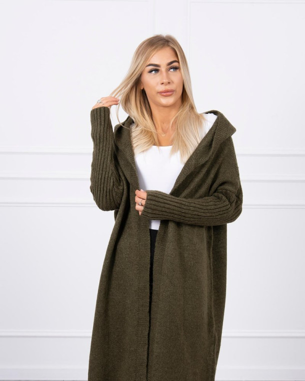 Sweter z kapturem
