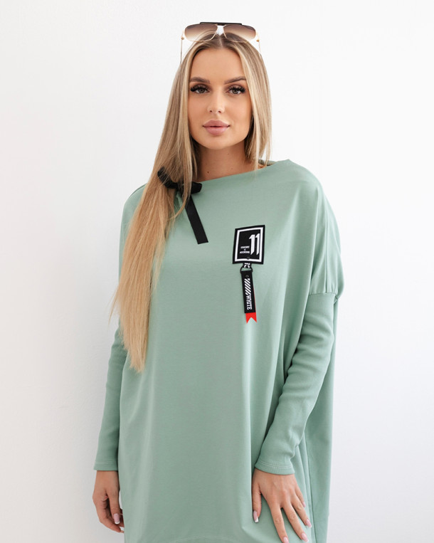 Bluza oversize z asymetrycznymi bokami